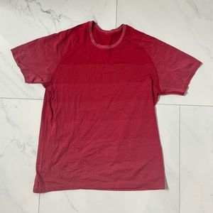 Lululemon tee